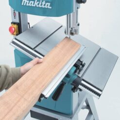 Alternative view of Lintsaag Makita LB1200F