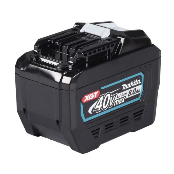 Makita aku 40V 8.0Ah BL4080F Laadimistaseme indikaatoriga 8,0 Ah Li-ion aku. Võimas 40Vmax ja 80Vmax aku sobib kasutamiseks Makita XGT® seeria tööriistadega. Ideaalne suure energiatarbimisega tööriistadele. Laadimisaeg kiirlaadijas 76 minutit.