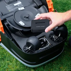 Alternative view of Navimow Access+ (4G moodul I105 ja i108 mudelile)